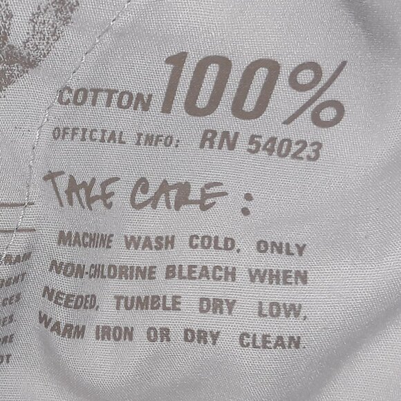 Khakis by Gap ladies size 00,boyfriend rollup light 100% cotton shorts - Picture 5 of 6